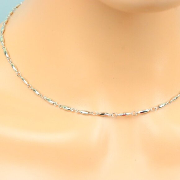 Delicate & Contemporary Necklace Chain, A Lovely Choice for Women, EVCH1819 - Picture 3 of 10